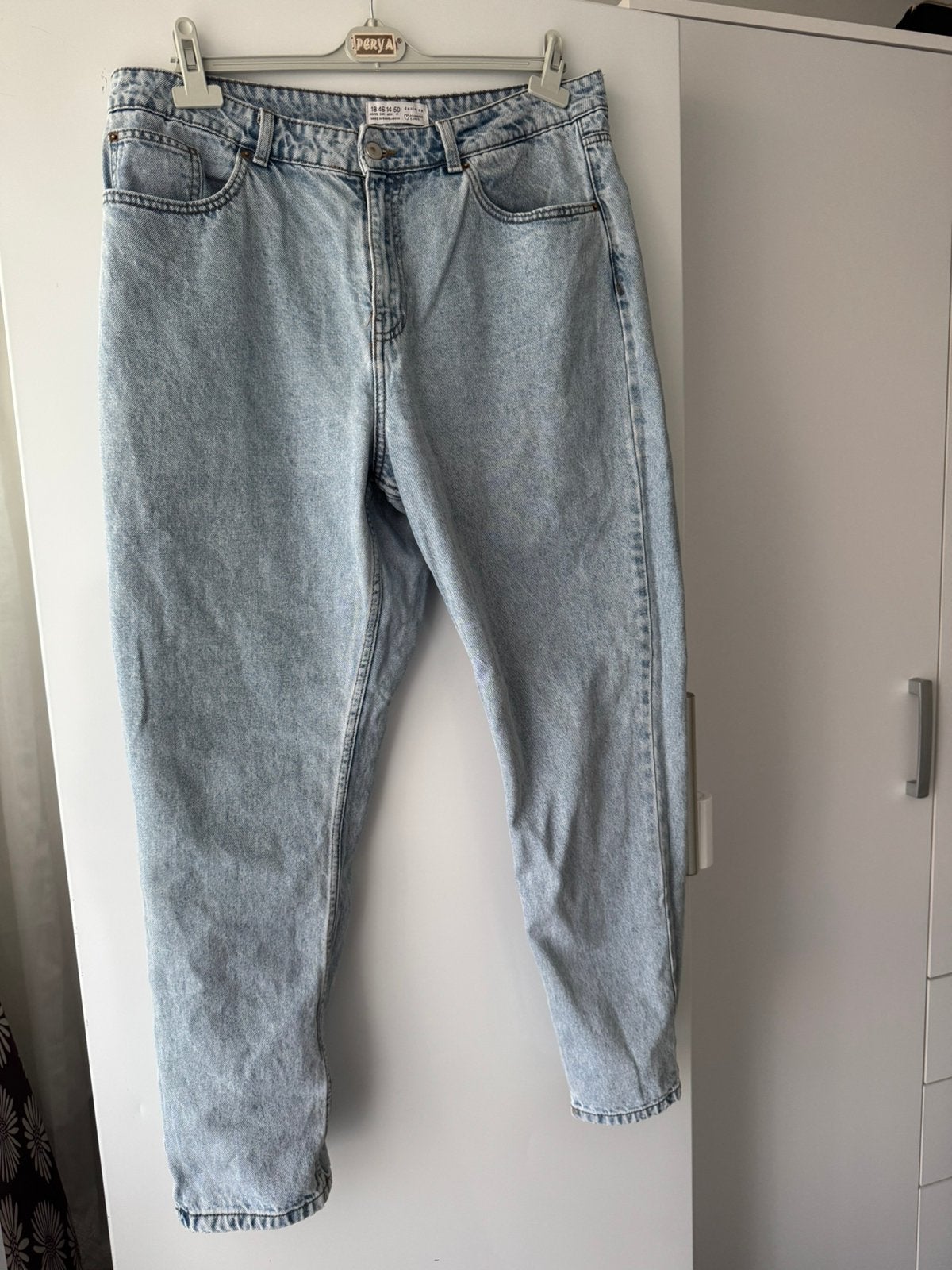 Nieuwe spijkerbroek, Kleding | Dames, Ophalen of Verzenden, Zo goed als nieuw, Blauw, Overige jeansmaten
