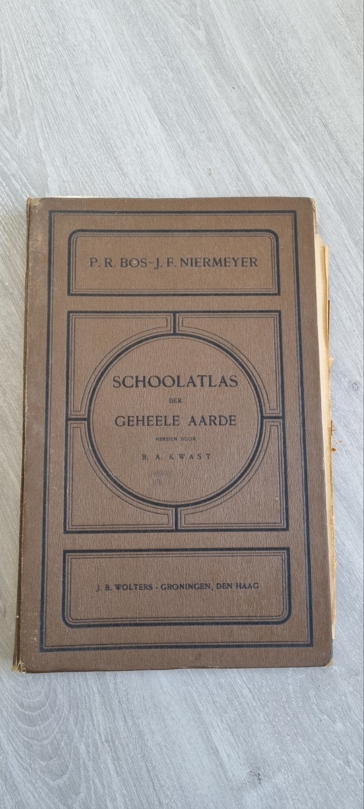 Schoolatlas der geheele aarde. 1925. 30ste druk, Overige atlassen, P.R. Bos, J.F. Niermeyer, P. Eibergen, 1800 tot 2000, Wereld