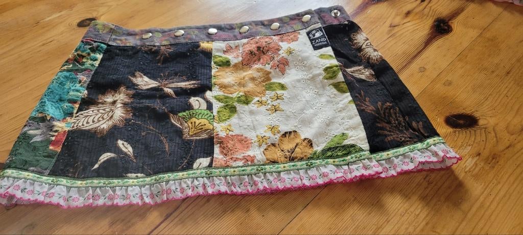 2 rokjes zand Amsterdam voor 25 euro, Kleding | Dames, Rokken, Maat 38/40 (M), Beige, Ophalen of Verzenden, Zo goed als nieuw