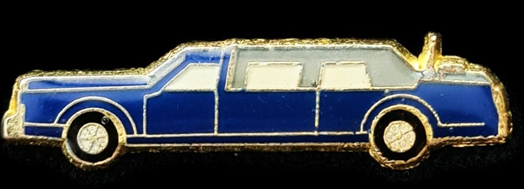 Lincoln Town Car pin- blauw epoxy, Verzenden, Nieuw, Transport, Speldje of Pin