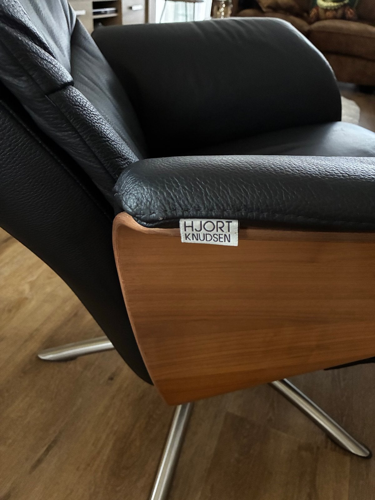 Luxe Hjort Knudsen relaxfauteuil - Zwart leer met hout, Ophalen, Gebruikt, Zwart, Leer