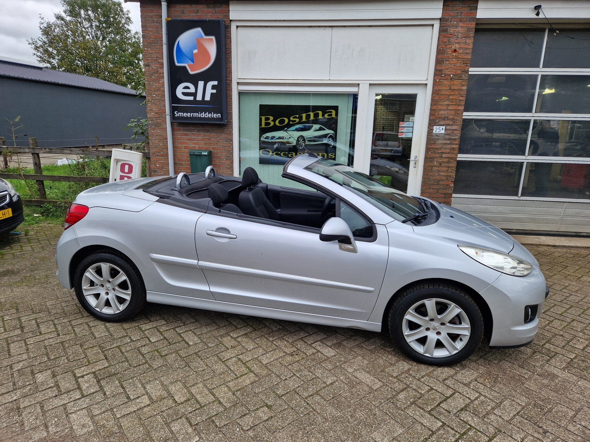 Peugeot 207 Cabriolet 1.6-16V ''Première'' 120 PK ! - Clima, Auto's, Voorwielaandrijving, Euro 5, Gebruikt, 4 cilinders
