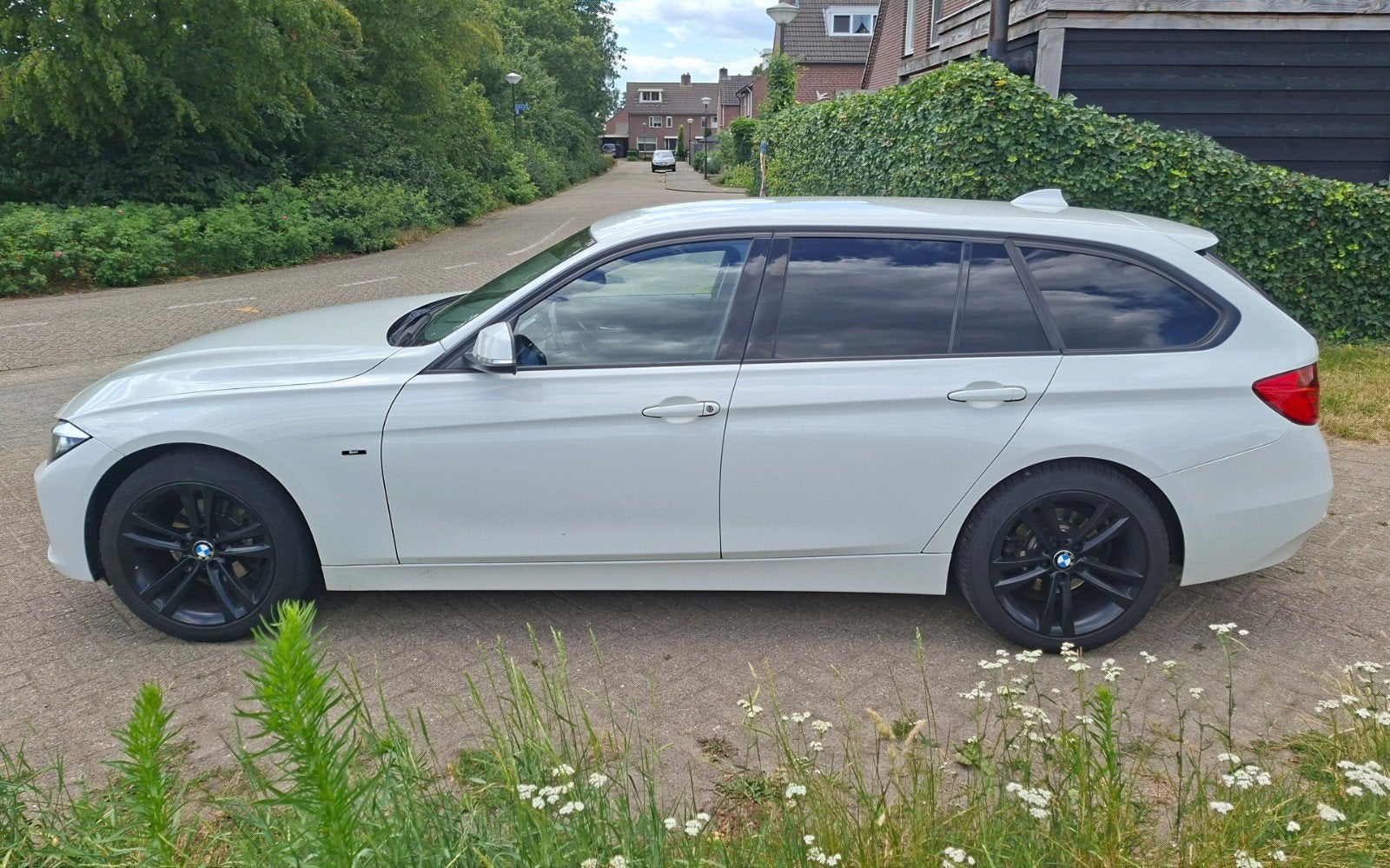BMW 3-Serie 1.6 316I Touring Sport Line 2014 Wit, Auto's, 4 cilinders, Wit, Handgeschakeld, Particulier