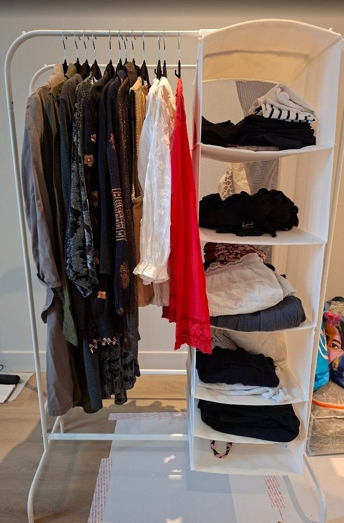 Kledingrek met opberger Ikea, Kleding | Dames, Ophalen, Zo goed als nieuw
