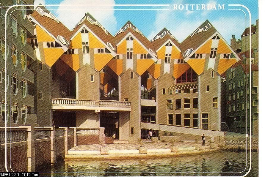 Ansichtkaart 	Rotterdam	Het Blaakse Bos	Kubuswoningen P Blom, Verzenden, 1980 tot heden, Gelopen, Zuid-Holland