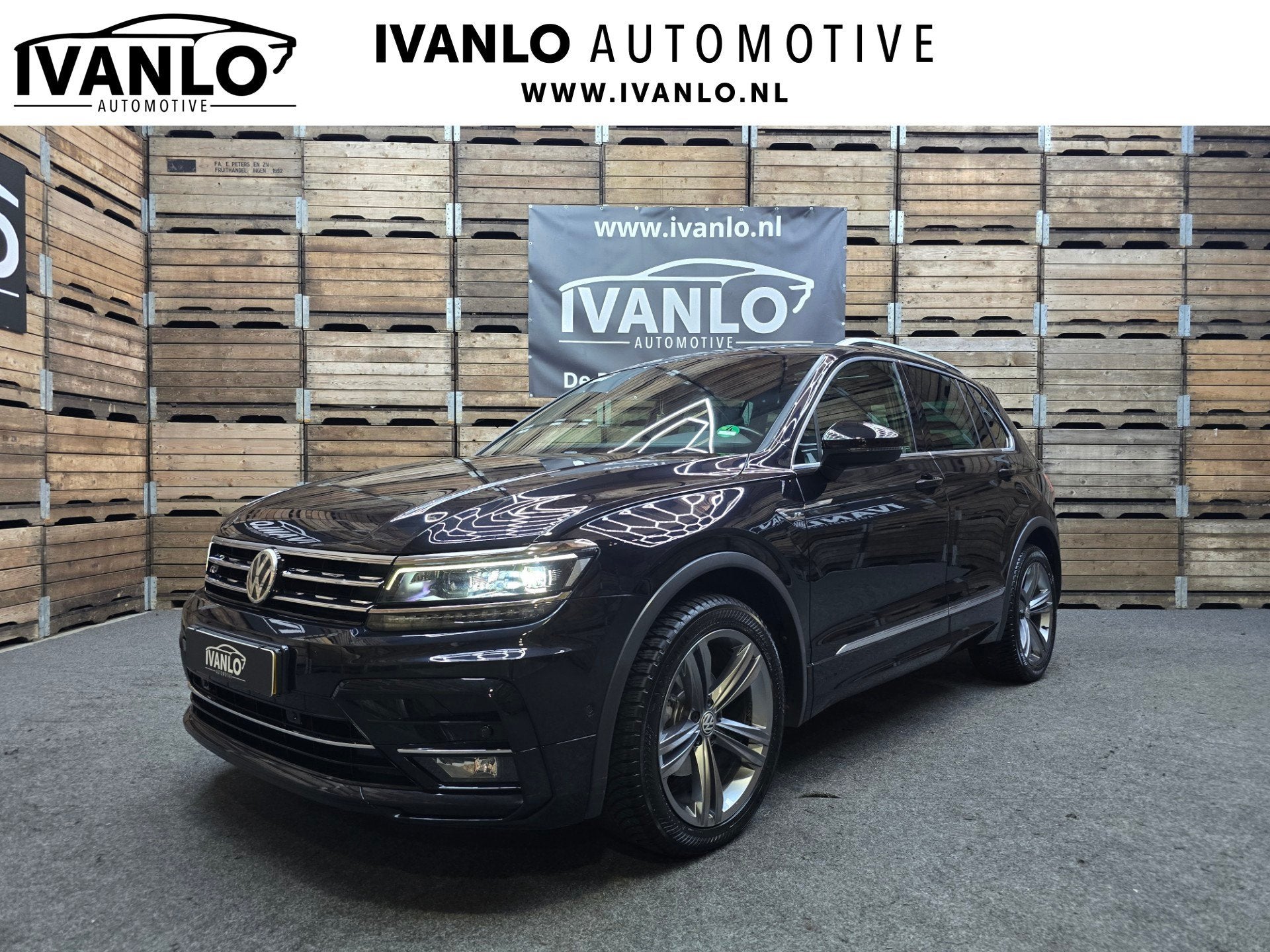 Volkswagen Tiguan 1.4 TSI 4Motion Highline Business R Pano C, Auto's, Automaat, Stof, Gebruikt, 4 cilinders
