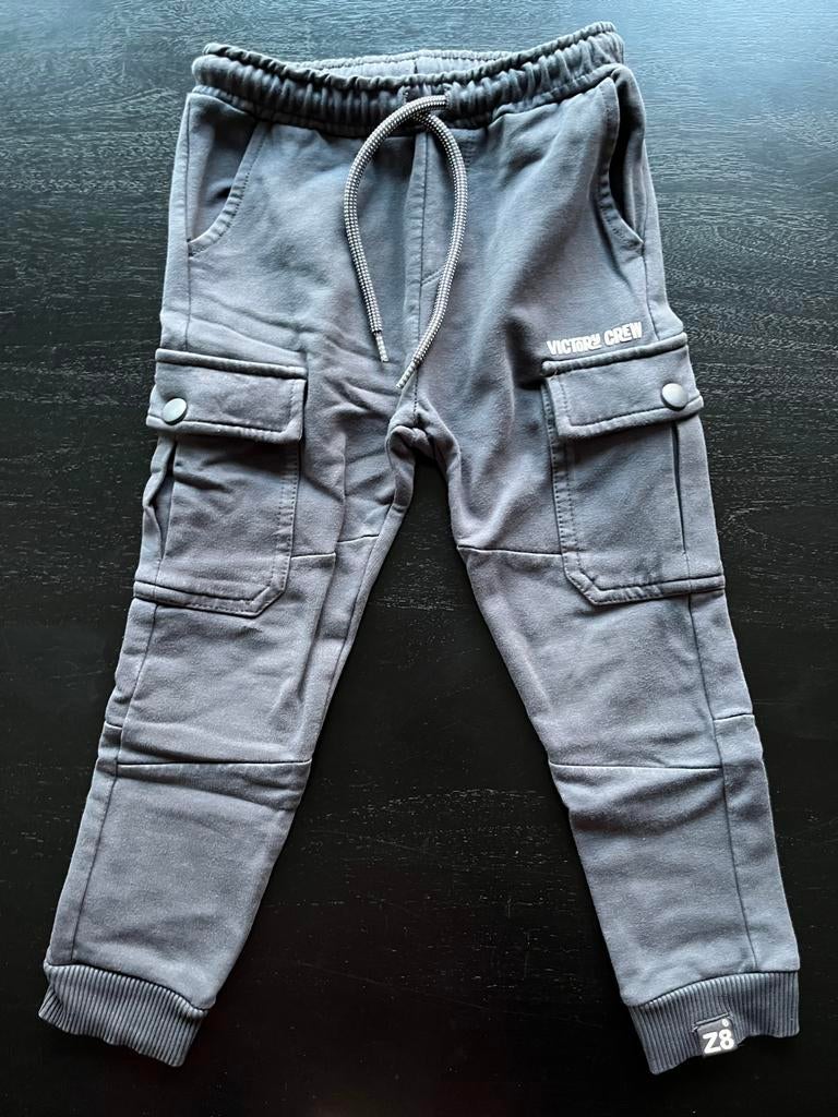 Maat 104 Z8 broek met zakken donker grijs, Ophalen of Verzenden, Zo goed als nieuw, Jongen, Broek