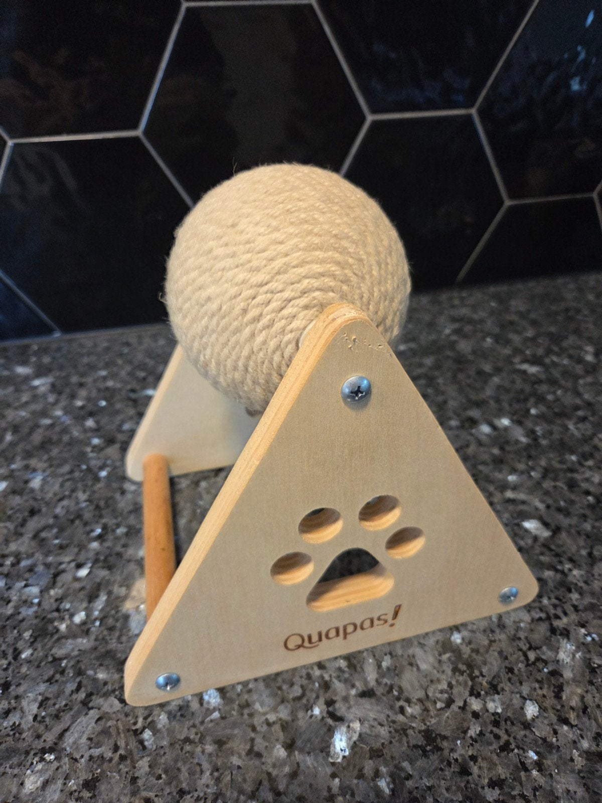 quapas kattenkrabbal maat s, Ophalen, Zo goed als nieuw, Krabpaal