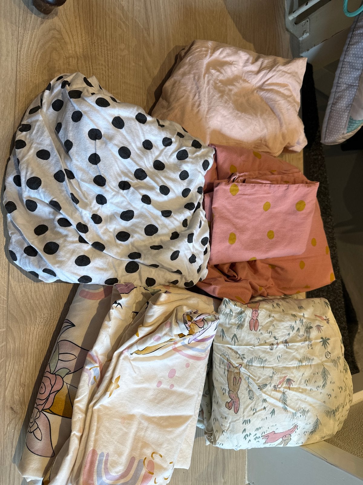 Diverse dekbedovertrekken voor peuterbed, Gebruikt, Jongetje of Meisje, Wit, Beddengoedset