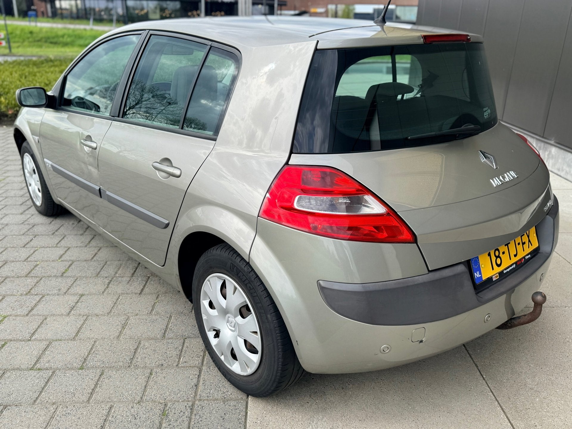 Foto 8 van Renault Mégane 1.6-16V Dynam Comf Automaat|Nwe APK| Carplay
