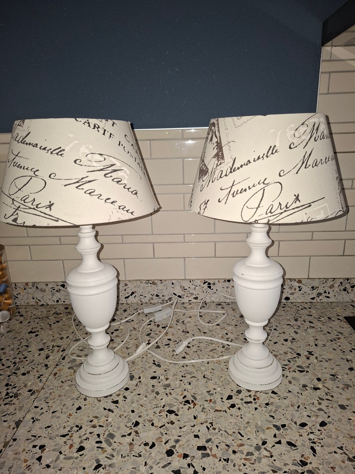 Te koop 2 mooie tafellampen., Wit, Ophalen, Vintage