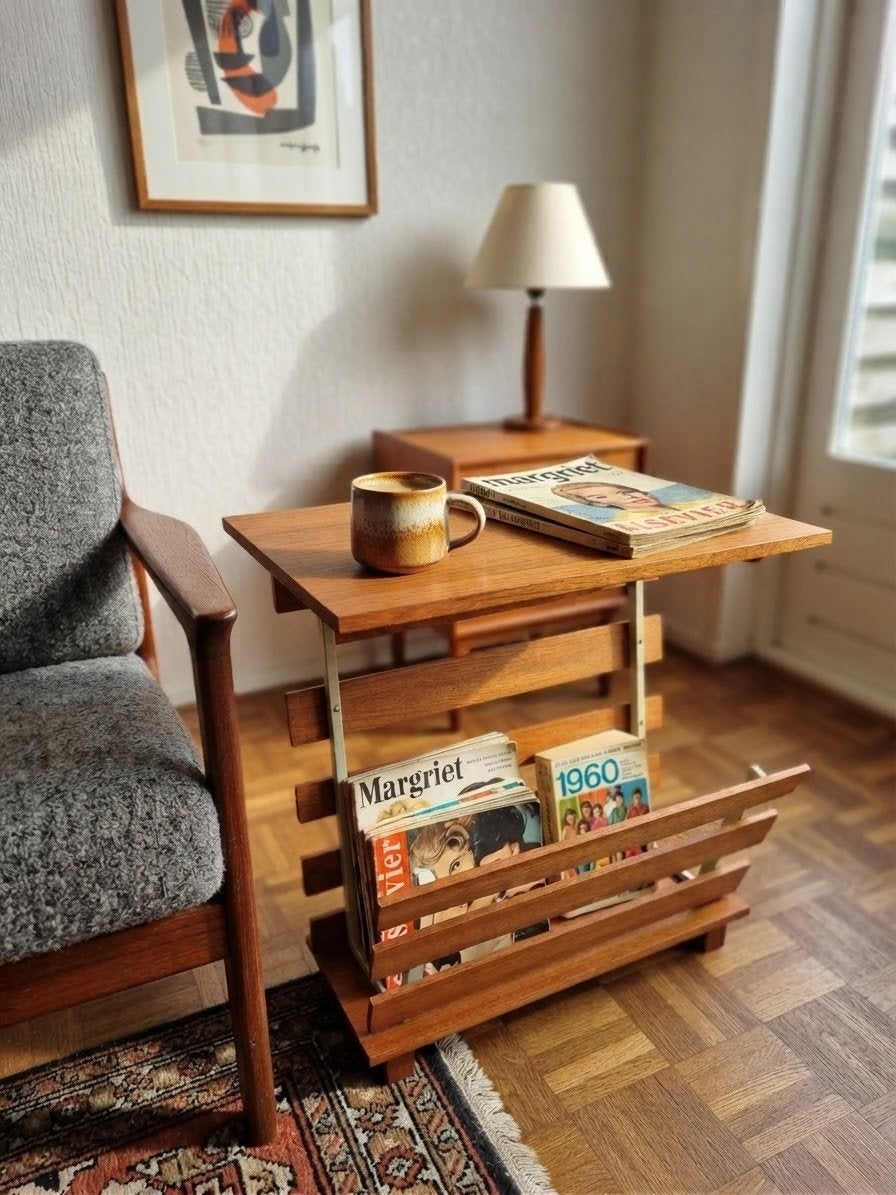 Vintage Retro Kranten Lectuur tafel Nachtkastje Hout Metaa, Sba@, Sba, Hout, 1103bg