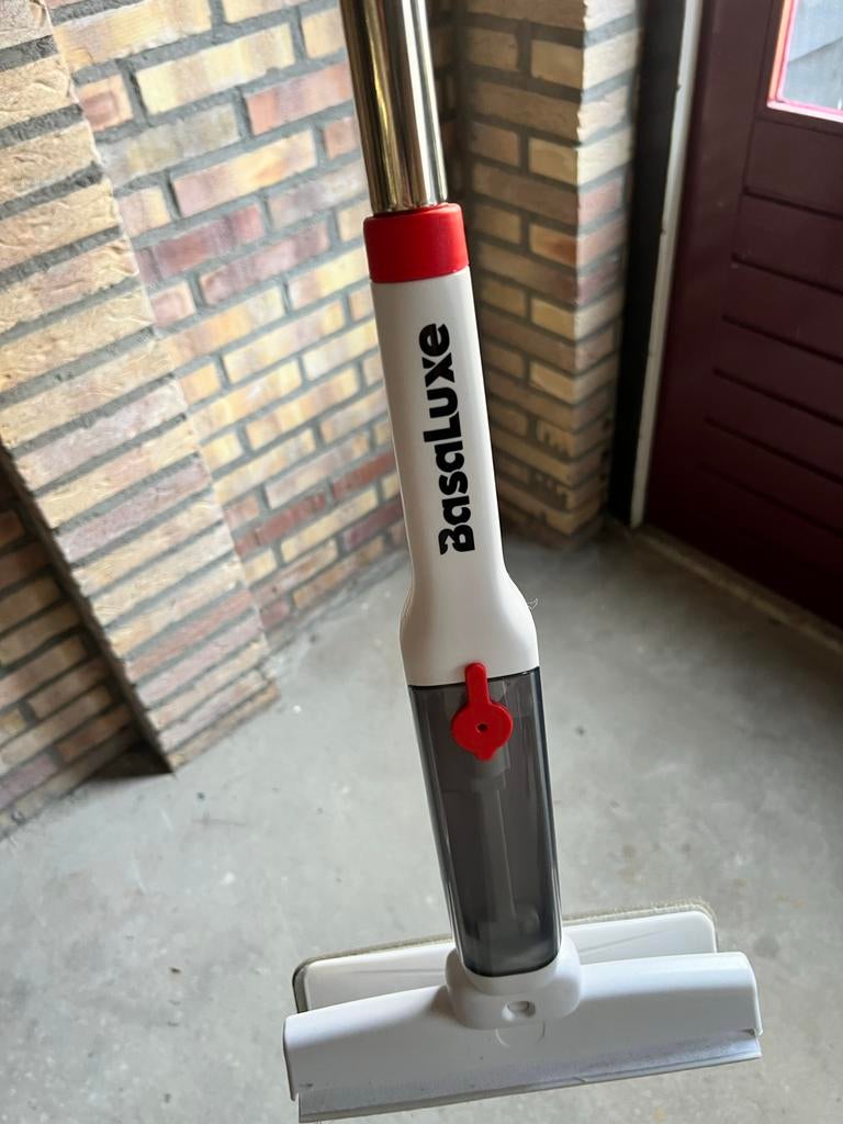 Basaluxe Raamwisser met Sprayfunctie, Ophalen, Raamwisser of Trekker