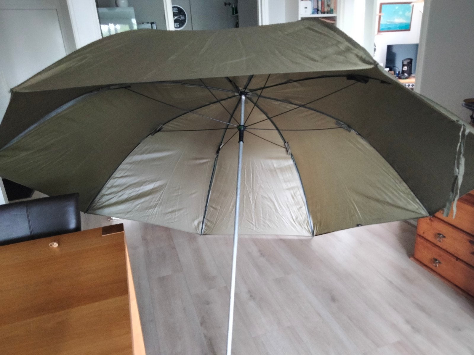 Parasol 240 cm - Zo goed als nieuw, Ophalen of Verzenden, Zo goed als nieuw, 2 tot 3 meter, Stokparasol