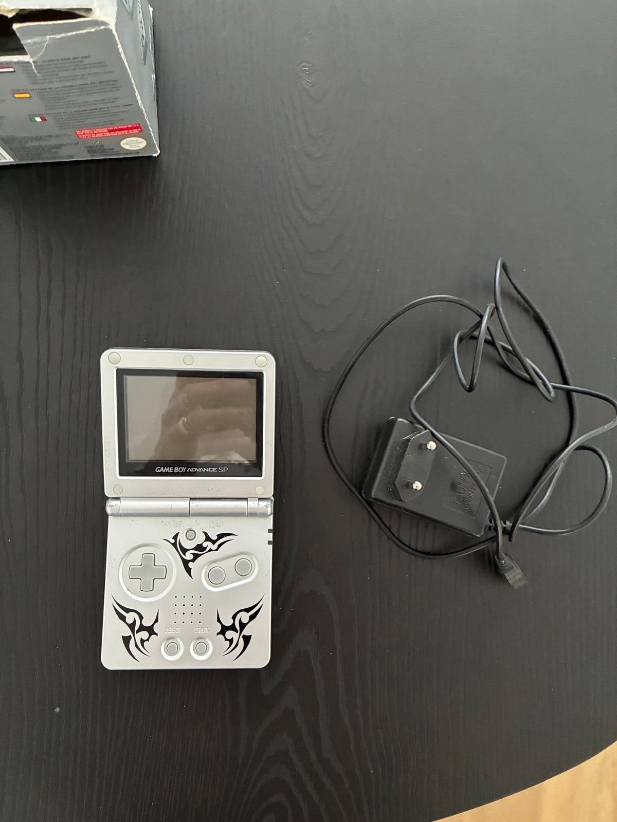 Game Boy Advance SP Limited Tribal Edition +beschadigde doos, Ophalen of Verzenden, Gebruikt, Game Boy Advance SP