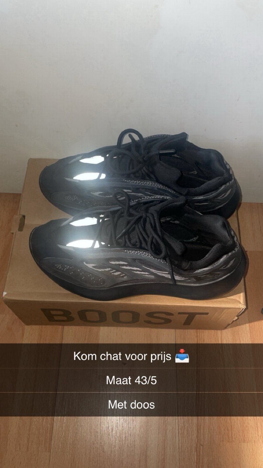 Yeezy 700 v3, Ophalen, Zo goed als nieuw, Zwart
