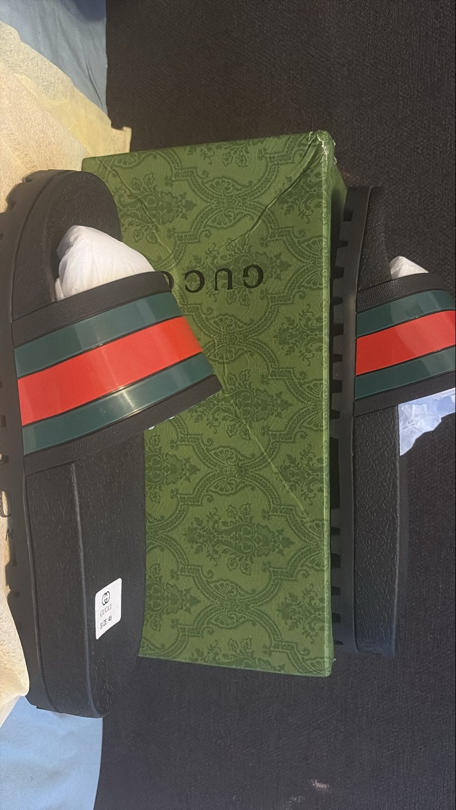 Gucci slippers met rood/groene streep, Ophalen of Verzenden, Zo goed als nieuw, Zwart, Slippers