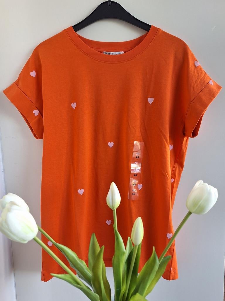 Marie Lund oranje shirt met hartjes - Koningsdag!, Nieuw, Oranje, Ophalen of Verzenden, Marie Lund