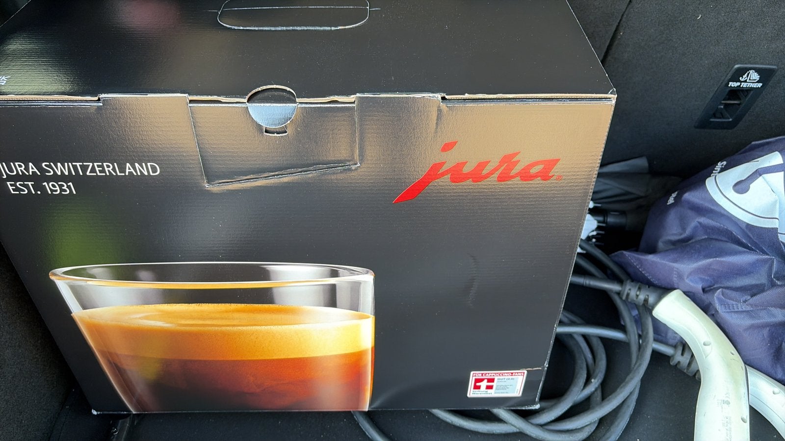 Nieuw in doos Automatisch koffieautomaat jura E6 piano black, Ophalen of Verzenden, Nieuw, Koffiemachine, Gemalen koffie
