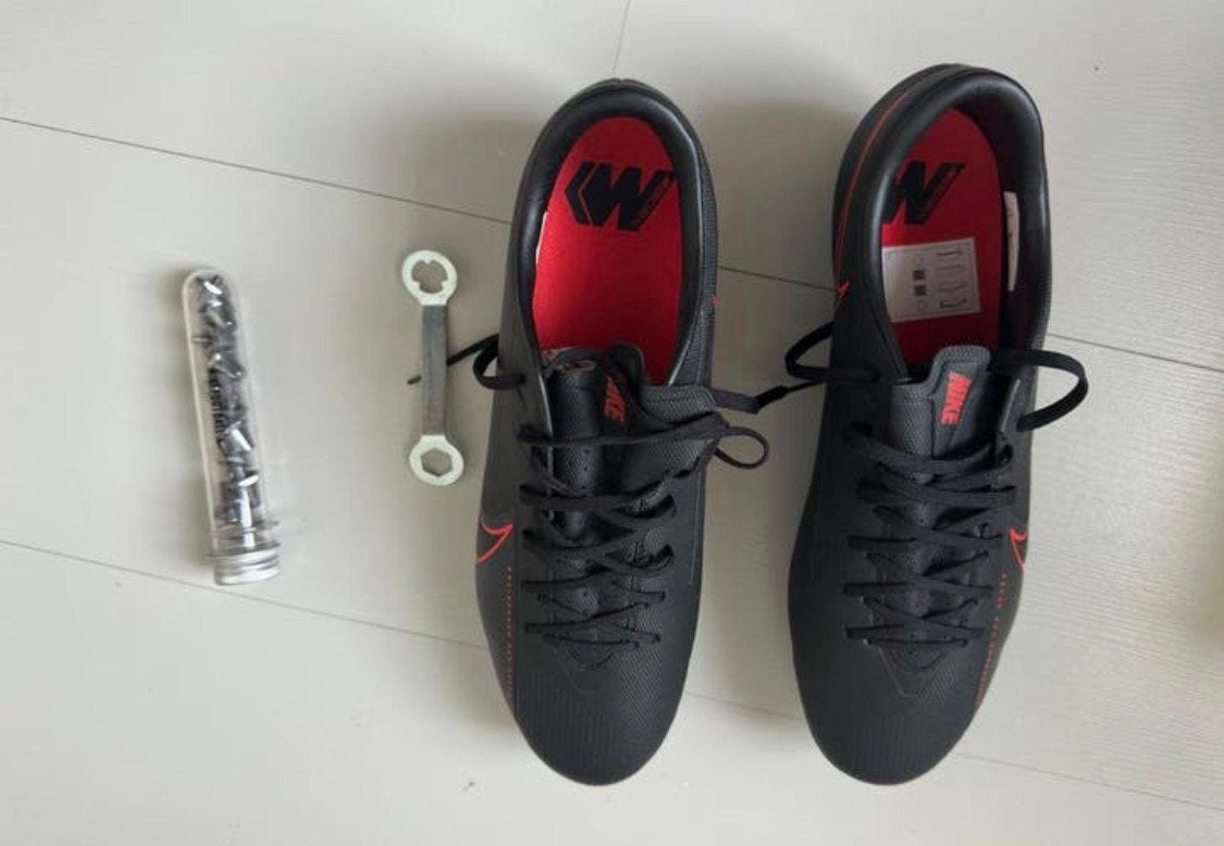 Nike Mercurial Voetbalschoenen - Maat 43, Maat XS of kleiner, Ophalen of Verzenden, Nieuw, Schoenen