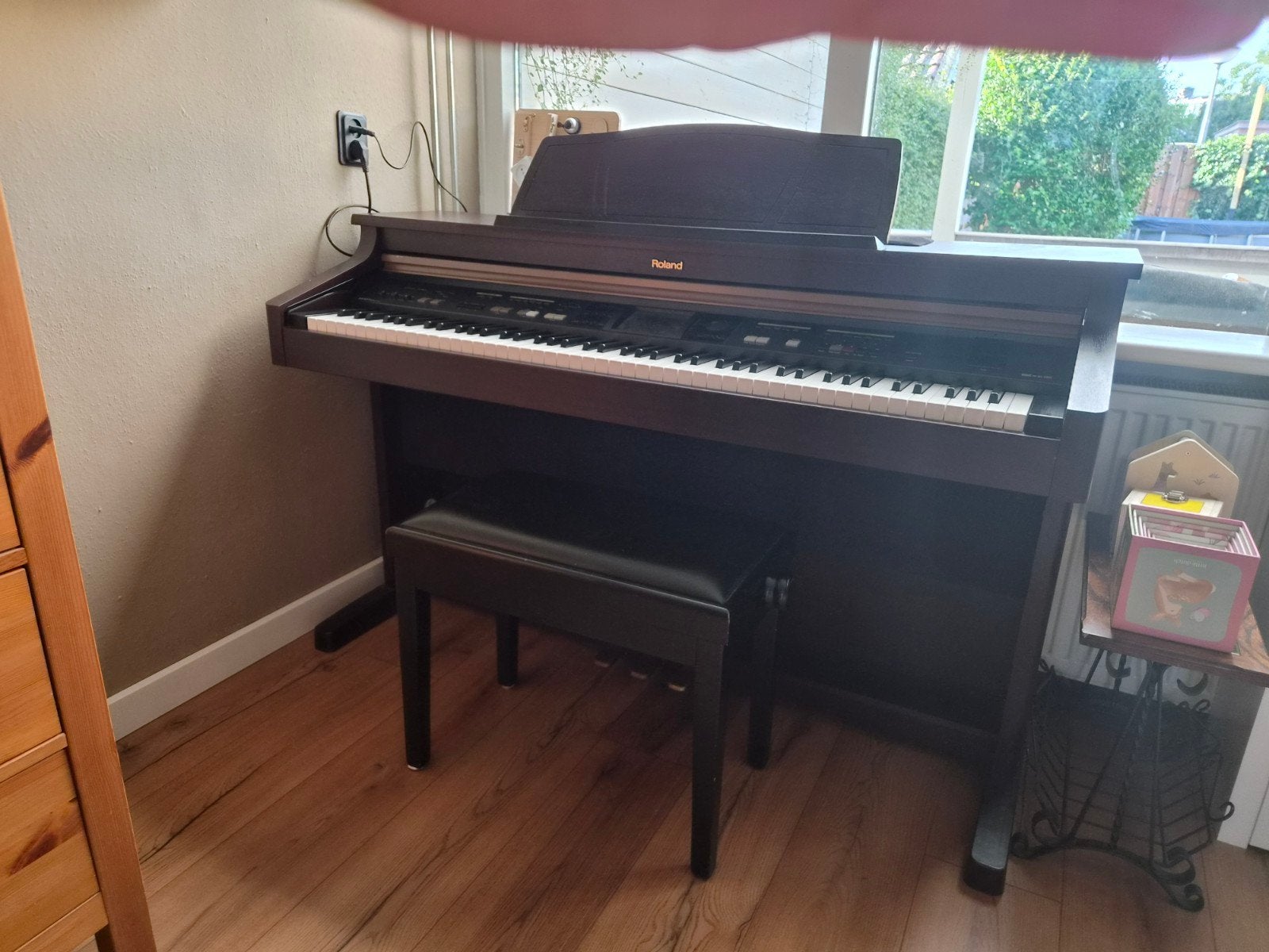 Roland KR107 Digitale Piano, Muziek en Instrumenten, Ophalen, Gebruikt, Bruin, Digitaal