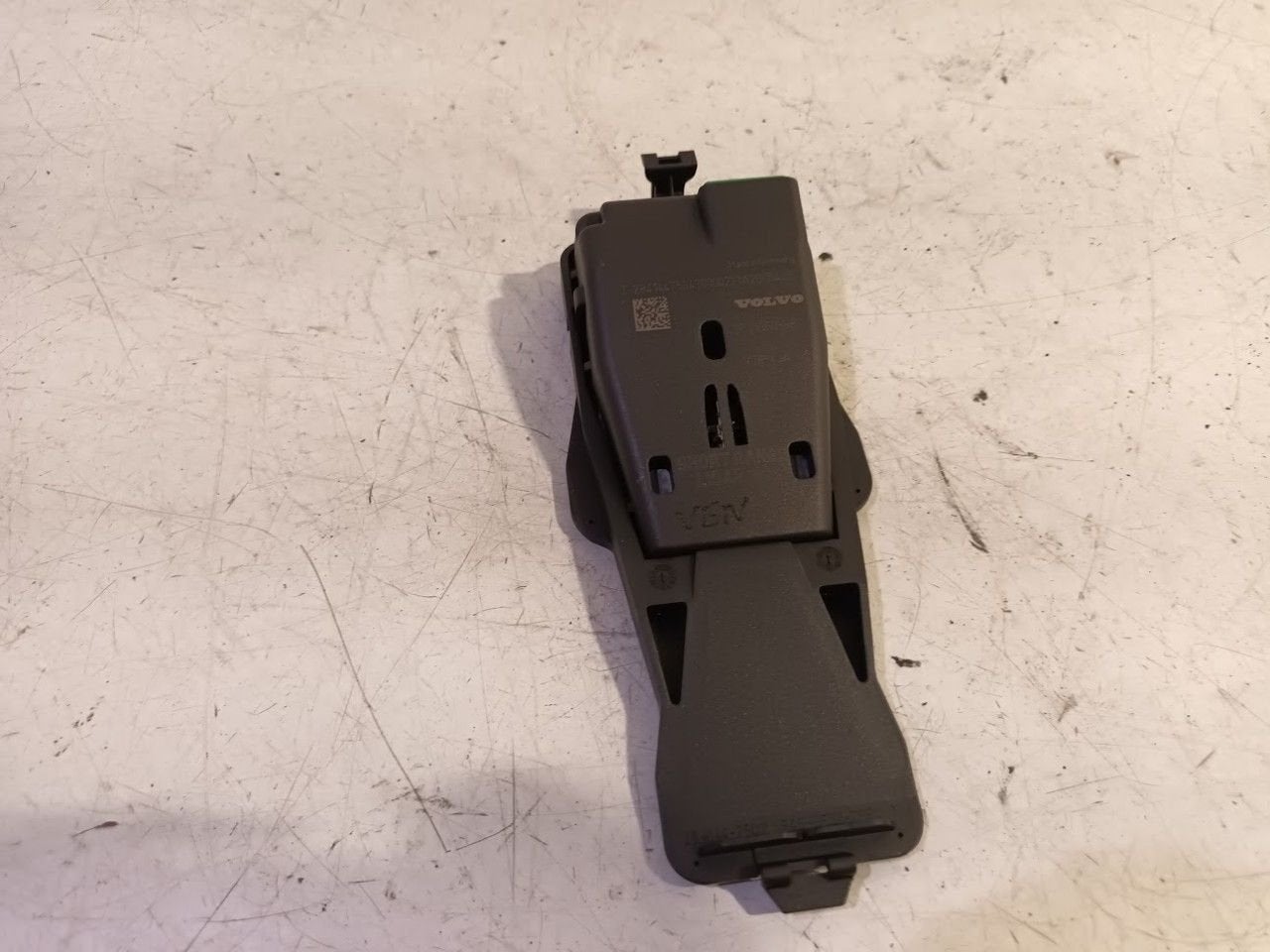 Regensensor Volvo V40, Onderdelen@venauto.nl, Van der Ven Autorecycling B.V., Gebruikt, Ettenseweg 76, 4706 PB Roosendaal, The Netherlands