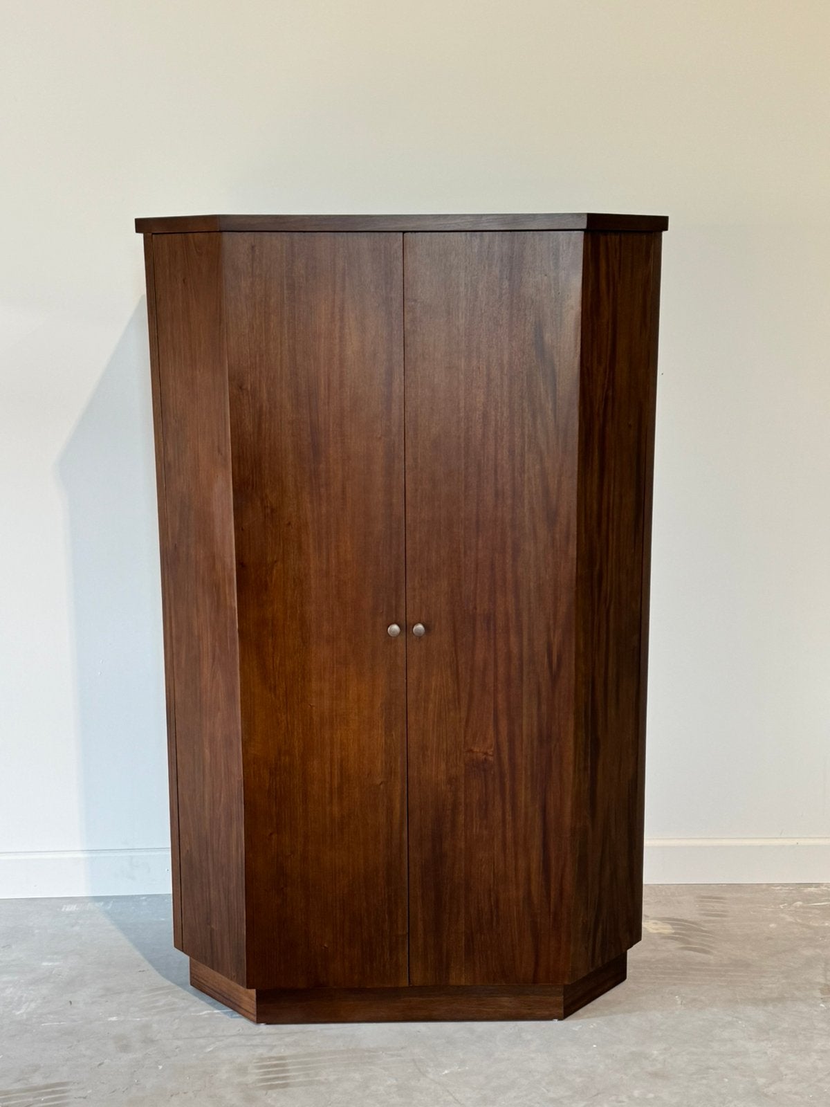 Klassieke Koffiekast massief hout, Met plank(en), Klassiek, Zo goed als nieuw, 25 tot 50 cm