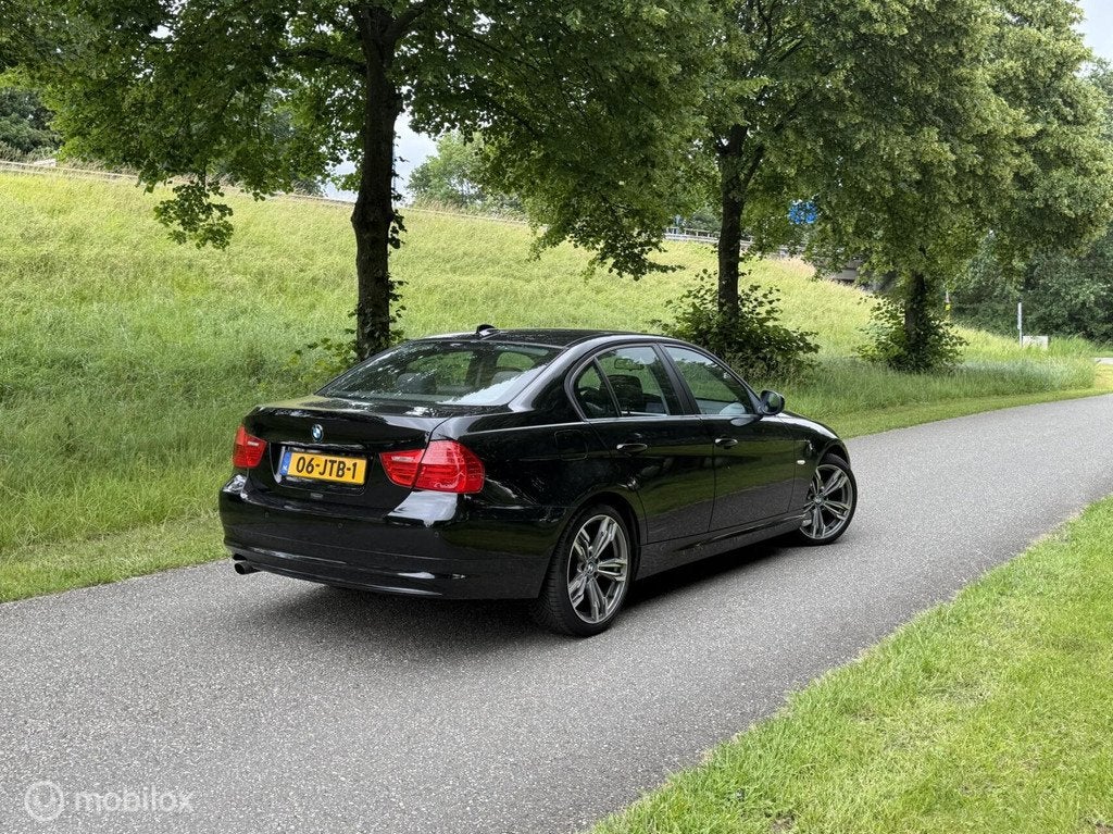 BMW 3-serie 316i Business Line*NAP*PARKEERSENSOR*AIRCO*NAVI, Auto's, BMW, Gebruikt, 4 cilinders, Origineel Nederlands, Bedrijf