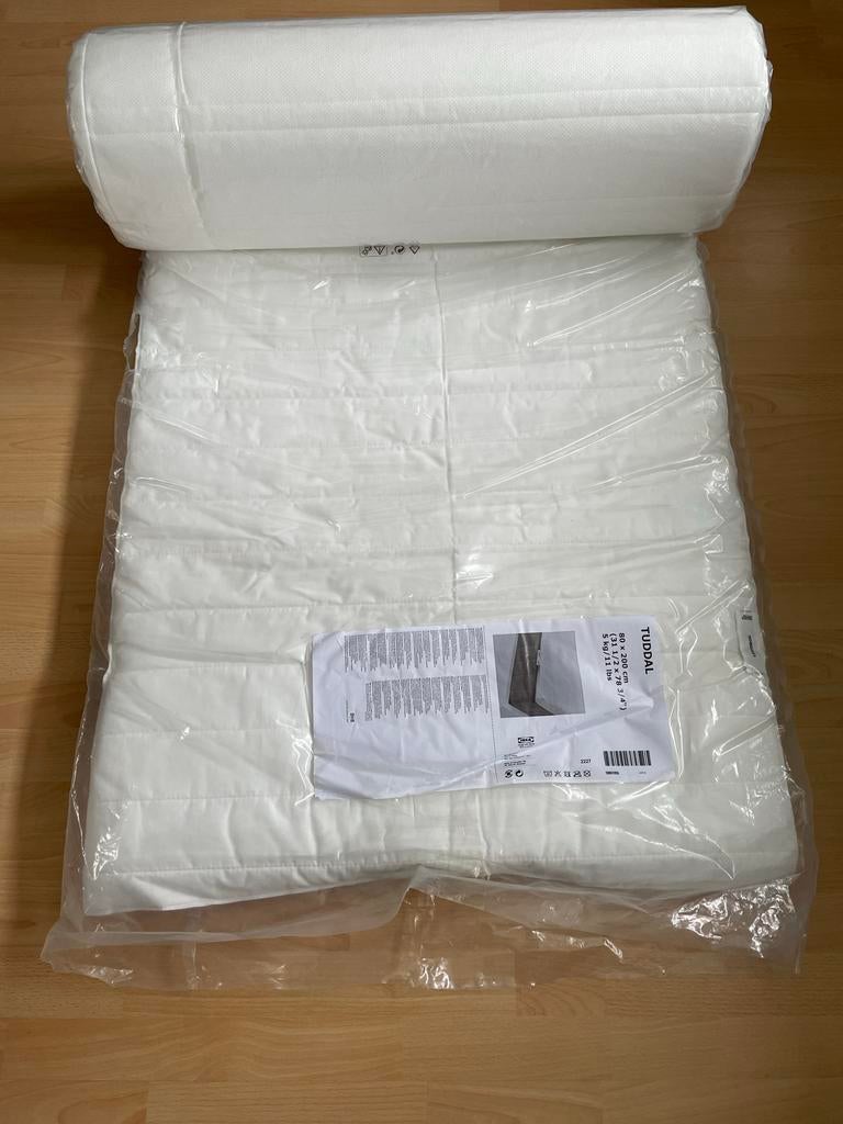 IKEA Tuddal matras topper met matras beschermer 200x80cm, Ophalen, Eenpersoons, Nieuw, 80 cm