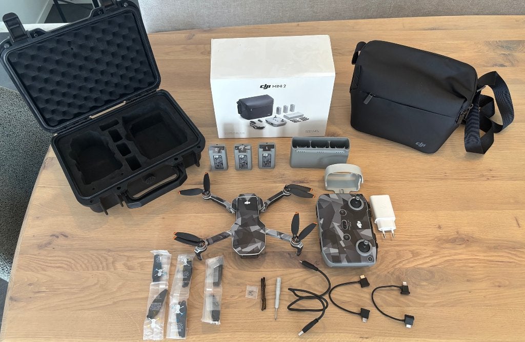 DJI Mini 2 Fly More Combo met Koffer, Ophalen, Cameradrone, 15 tot 30 minuten, Zo goed als nieuw