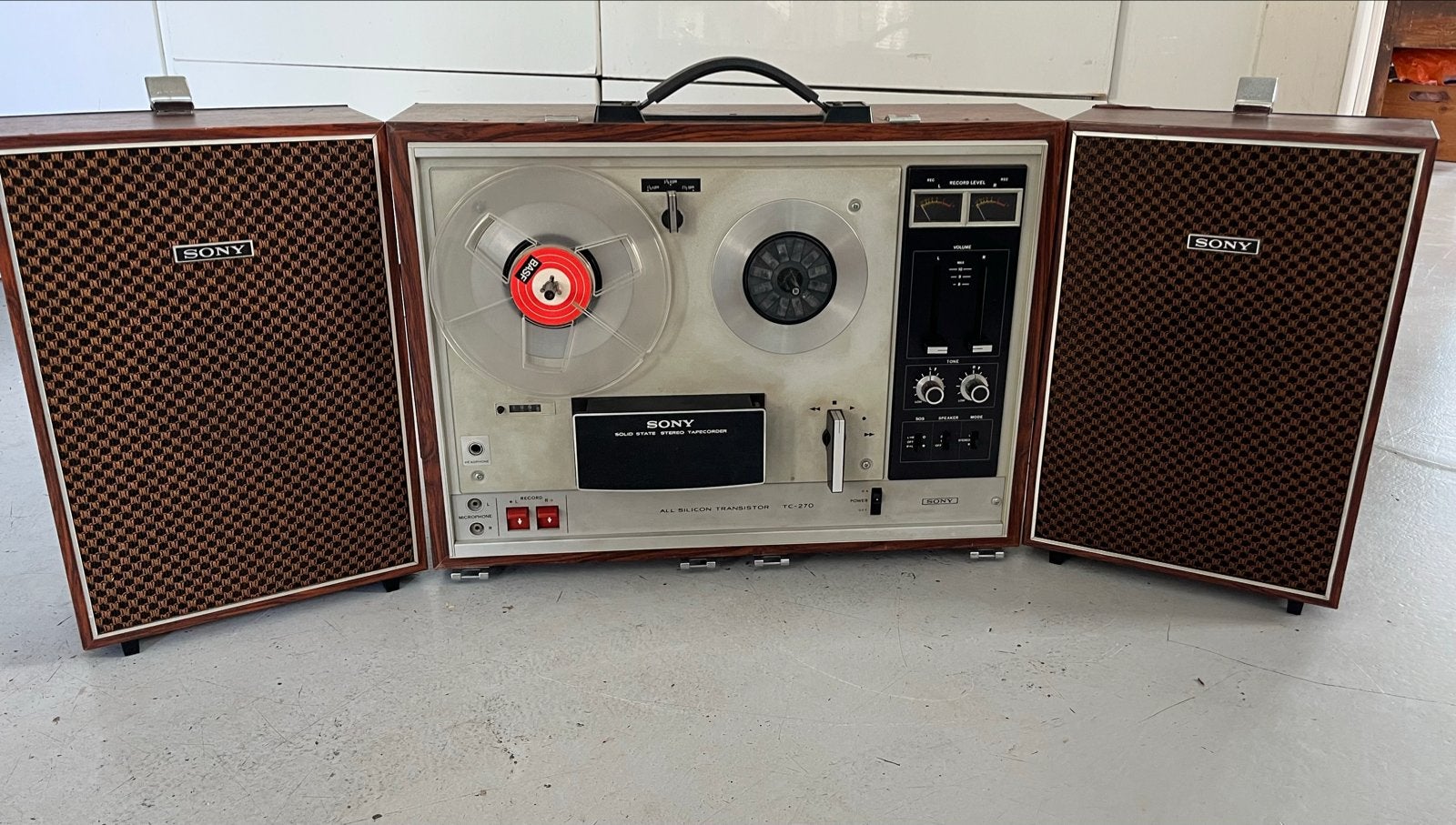 Sony TC-270 Bandrecorder - met boxen - draagbaar - opknapper, Ophalen, Defecte bandrecorder