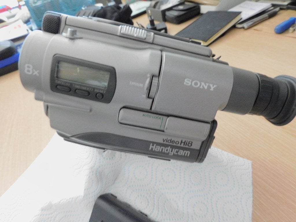 Sony Handycam, Ophalen of Verzenden, Hi 8, Camera