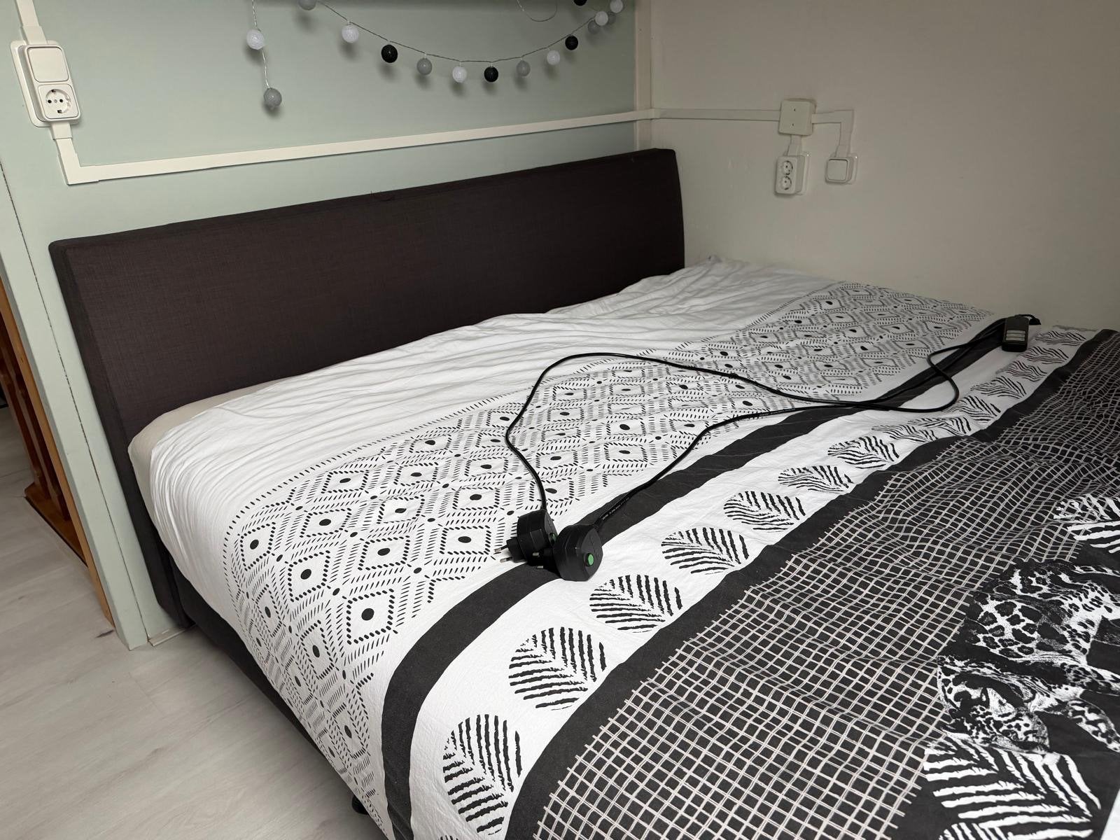Tweepersoons boxspring 180x200 met verstelbare bodem, Huis en Inrichting, Ophalen, Overige kleuren, Tweepersoons, 180 cm