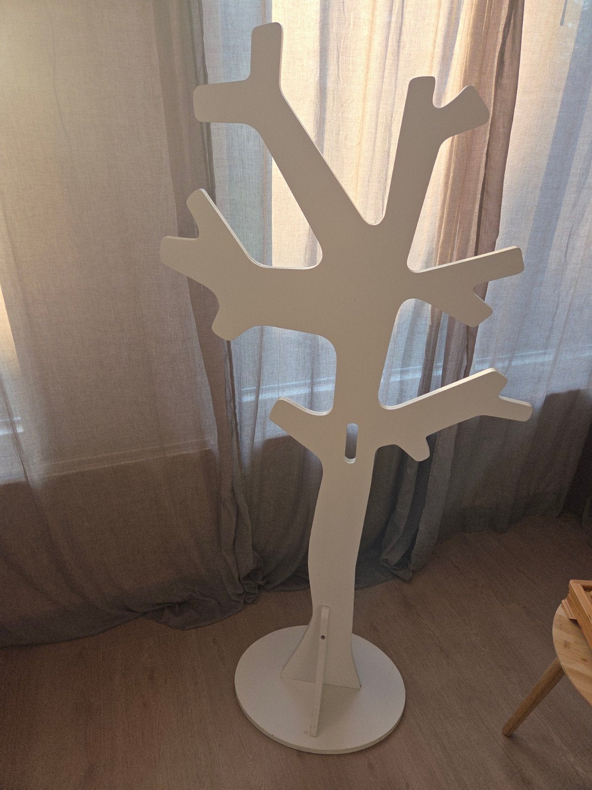 WOOOD Kledingrek / Kapstok Wit - Boom design, Ophalen, Gebruikt, 100 tot 150 cm, Staande kapstok