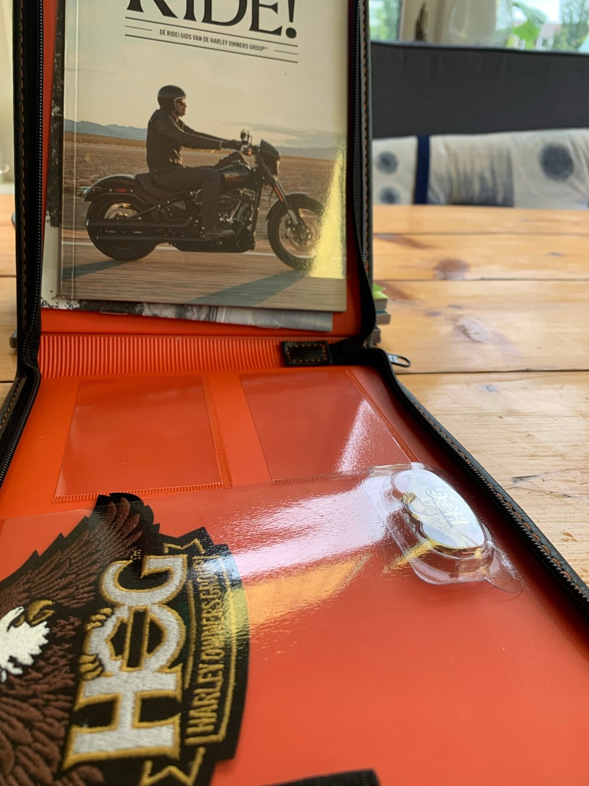 Harley-Davidson H.O.G. map met embleem en Ride! gids, Motoren, Ophalen of Verzenden, Zo goed als nieuw