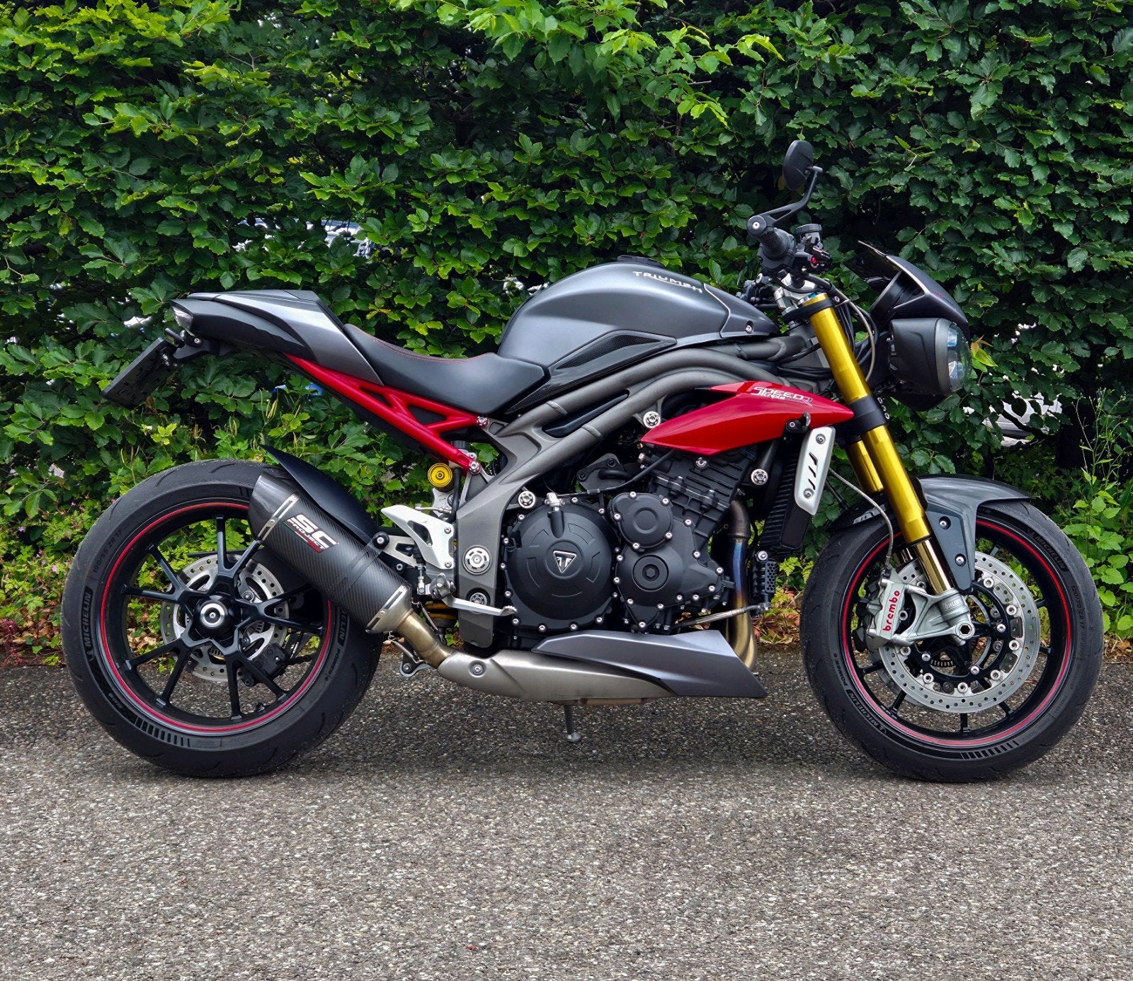 Triumph Speed Triple 1050 R Vol met Extra's, Motoren, Motoren | Triumph, Motorrijbewijs A, Gebruikt, 3 cilinders, Particulier