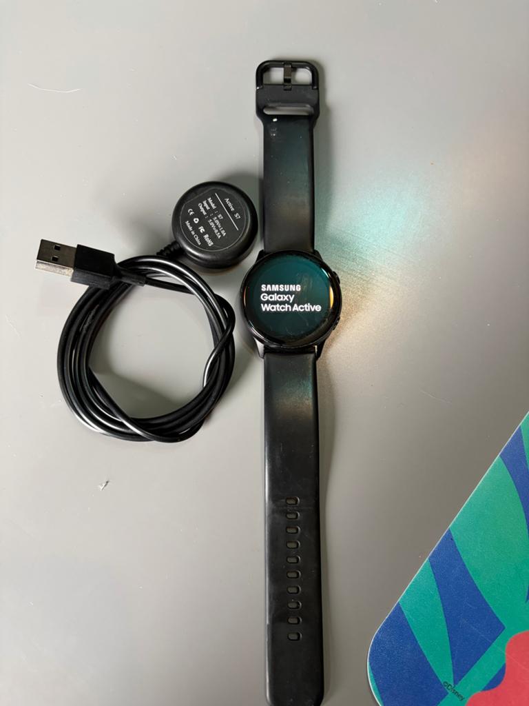 Samsung Galaxy Watch Active S7 Zwart met Oplader, Sieraden, Tassen en Uiterlijk, Smartwatches, Hartslag, Zwart, Ophalen of Verzenden