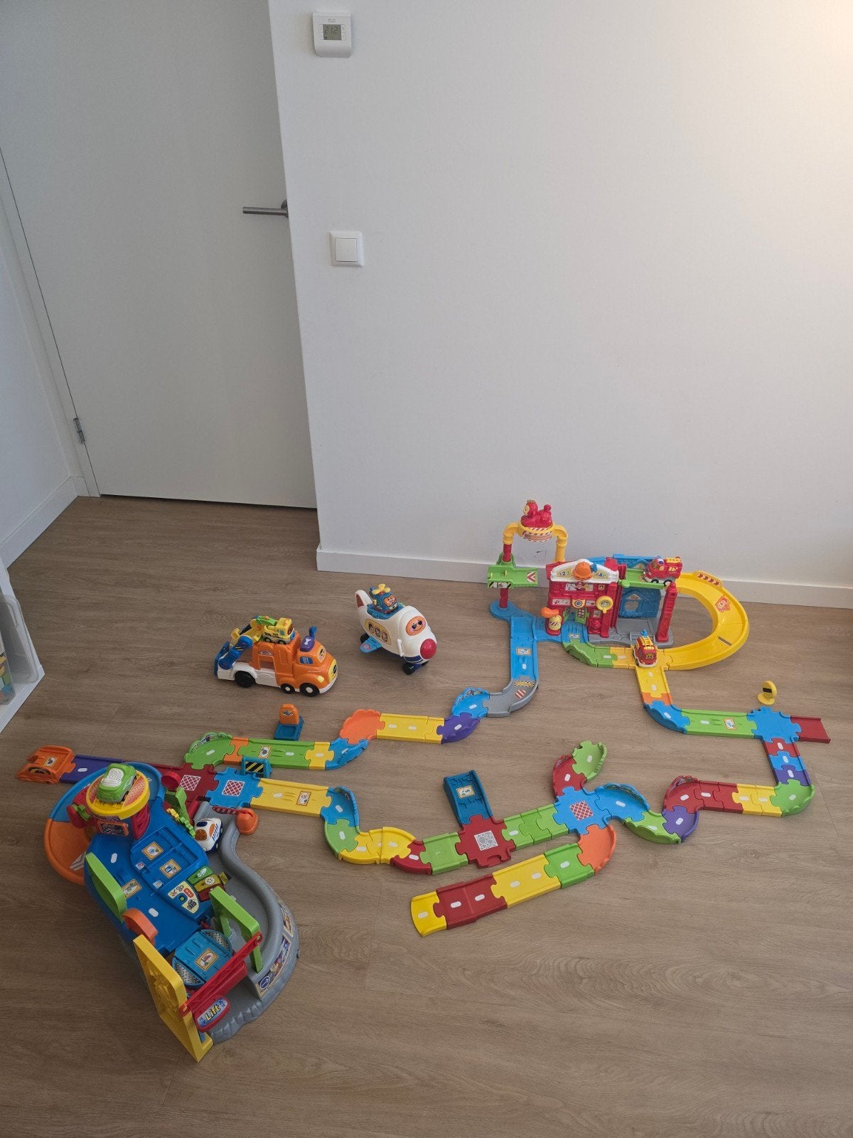 Toettoet Vtech Toet Toet auto baan, Kinderen en Baby's, Speelgoed | Vtech, Ophalen, Gebruikt, 2 tot 4 jaar