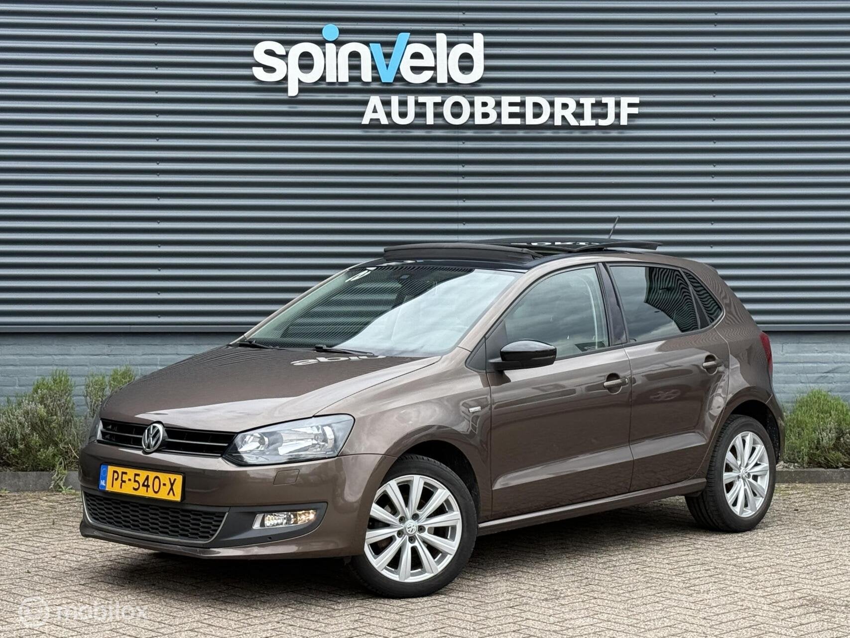 Volkswagen Polo 1.2 Easyline - Pano - Pdc - Multimedia -, Voorwielaandrijving, Euro 5, 967 kg, Electronic Stability Program (ESP)
