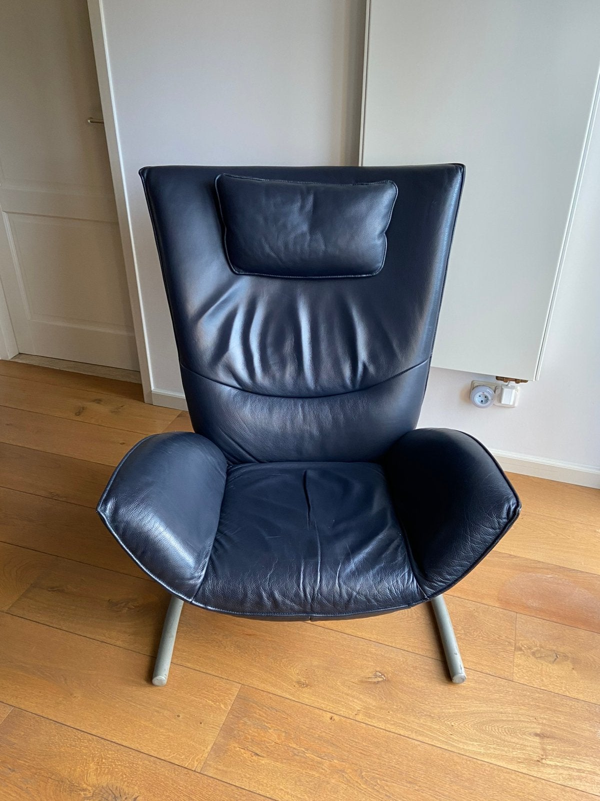 Rolf Benz Leren fauteuil met voetenbank - Donkerblauw, Ophalen, Gebruikt, Leer, 75 tot 100 cm