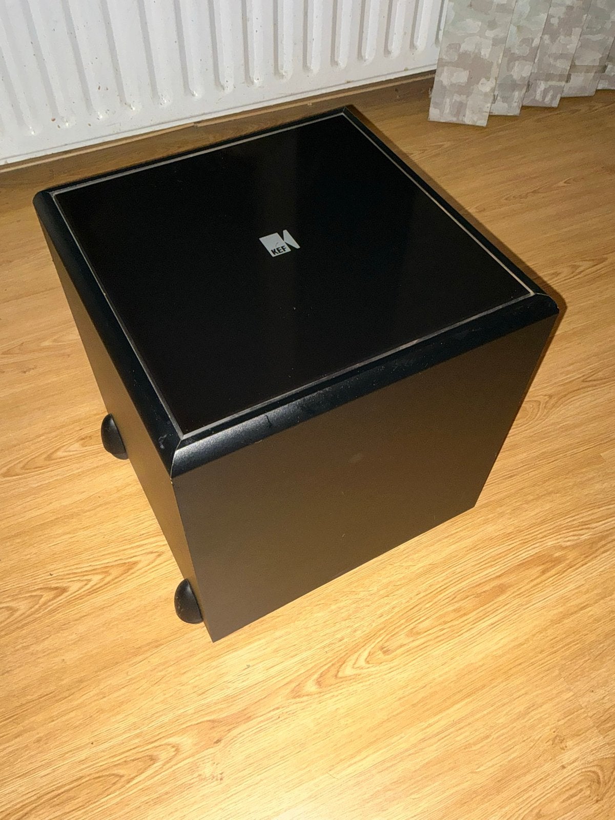 KEF PSW2010 Subwoofer - Krachtige Bass voor Thuisbioscoop, 150 watt of meer, Gebruikt, Subwoofer, Ophalen of Verzenden