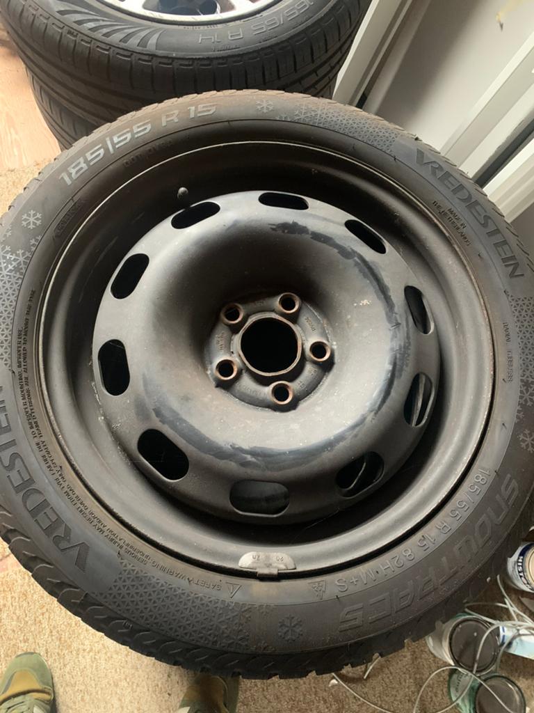 Vredestein Snowtrac 5 Winterbanden op stalen velg 185/55 R15, Ophalen, Zo goed als nieuw