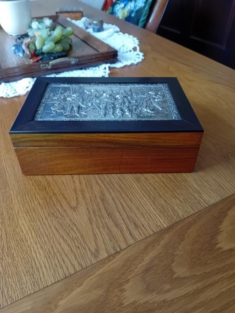 GROTE SIGAREN DOOS  ZILVEREN PLAQUETTE  NACHTWACHT  ZILVER, Antiek en Kunst, Ophalen of Verzenden, Zilver