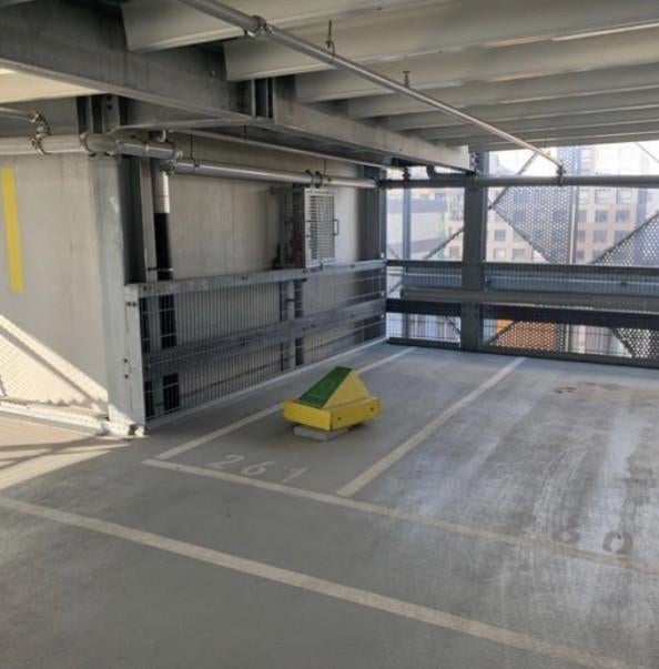 Motor Parkeerplaats te huur, Amsterdam
