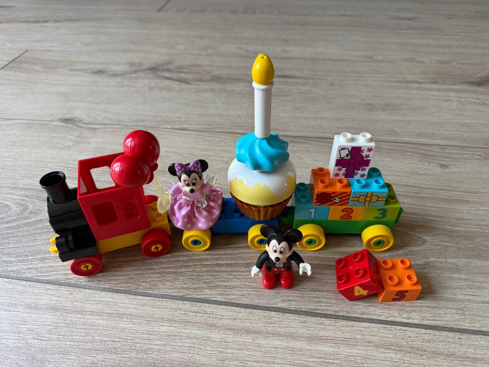 Lego Duplo set 10597 Disney Mickey Minnie Verjaardagstrein, Ophalen, Zo goed als nieuw, Compleet, Complete set