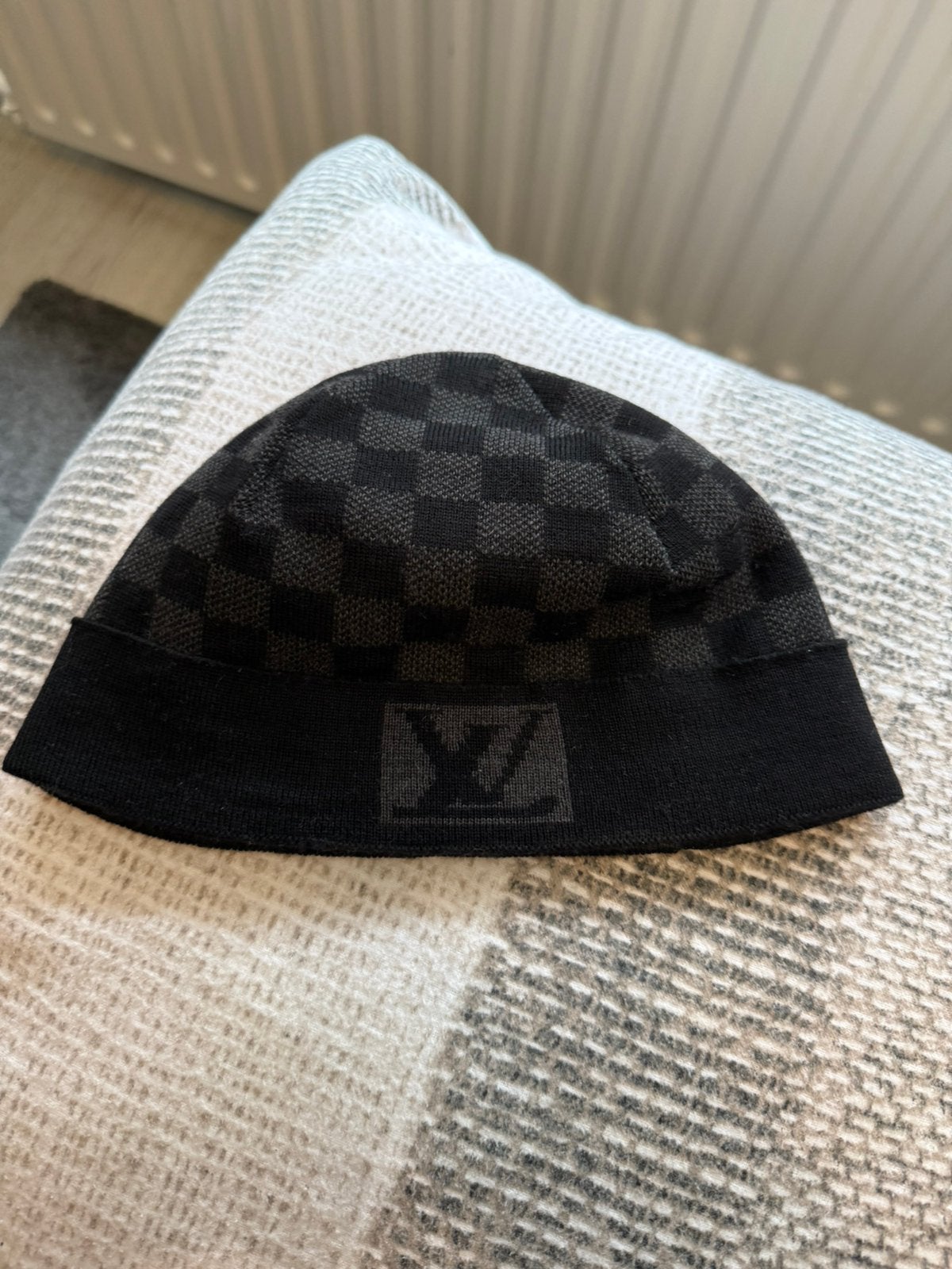 Originele louis vuitton muts oud model, Ophalen of Verzenden, Zo goed als nieuw, Overige maten, Muts