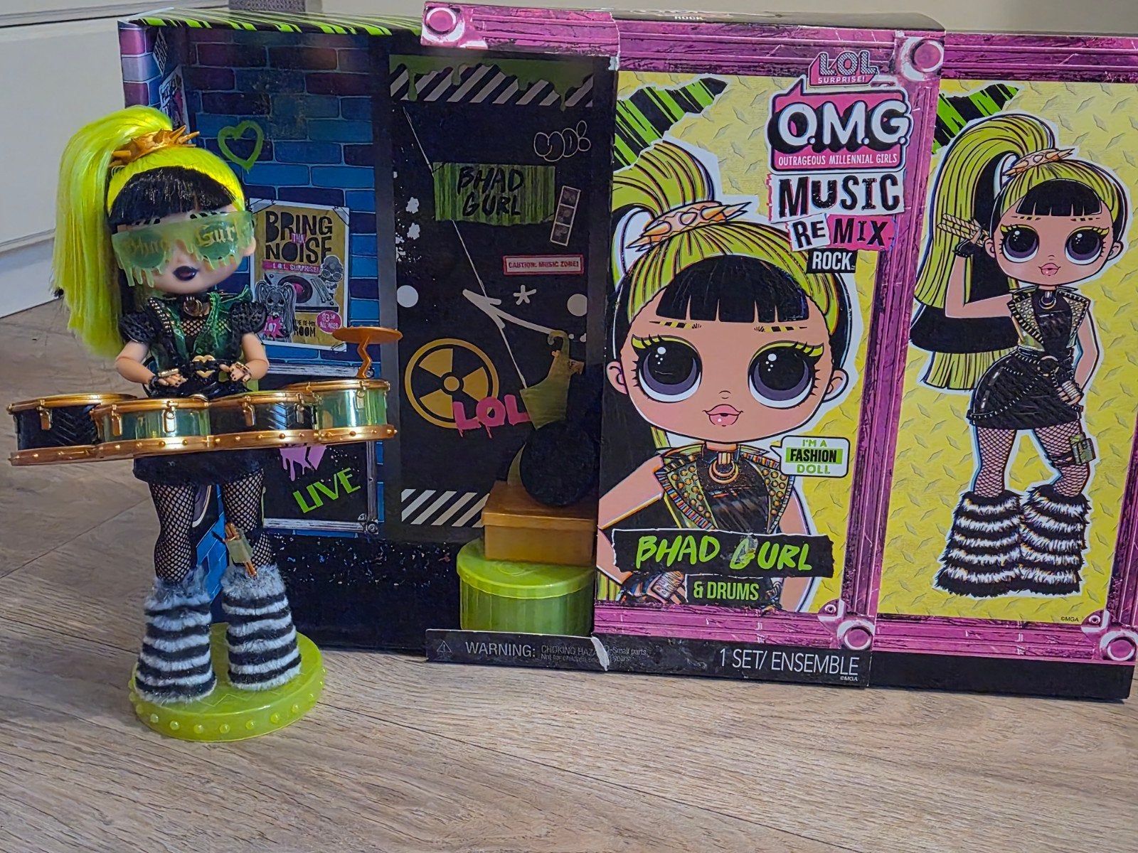 L.O.L. Surprise! OMG Remix Rock - Bhad Gurl met drumstel, Verzamelen, Poppen, Ophalen of Verzenden, Zo goed als nieuw, Pop