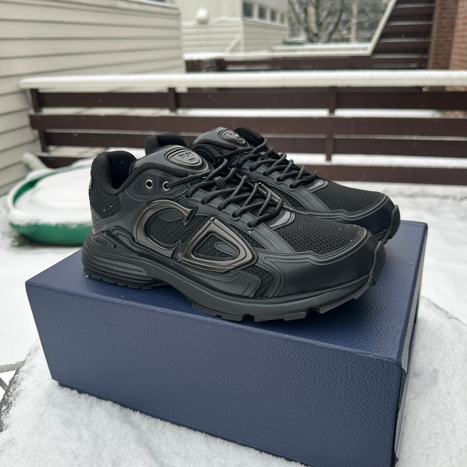 Dior B30 - Triple Black - Maat 43, Ophalen of Verzenden, Zo goed als nieuw, Zwart