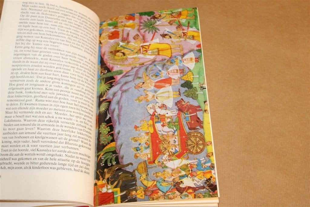 Ramayana — De Prins van Ayodhya, Hindoeïstisch Epos, Ophalen of Verzenden, Gelezen, Overige onderwerpen, Achtergrond en Informatie