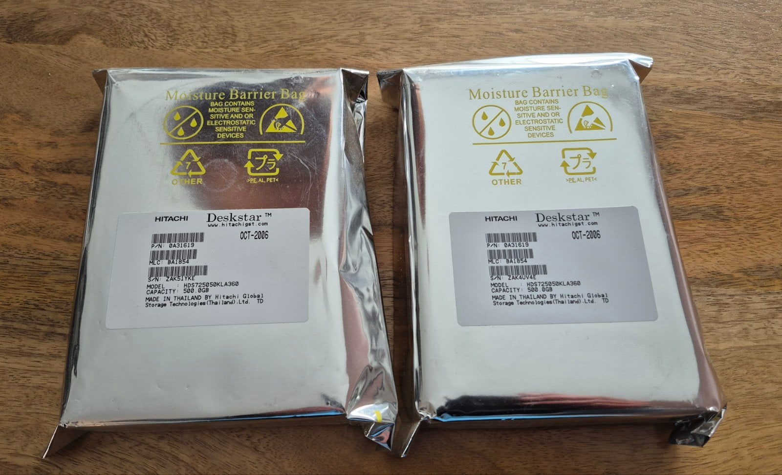 Hitachi Deskstar 500GB HDD (2 stuks) - Nieuw in verpakking, Ophalen, Intern, Server, Nieuw